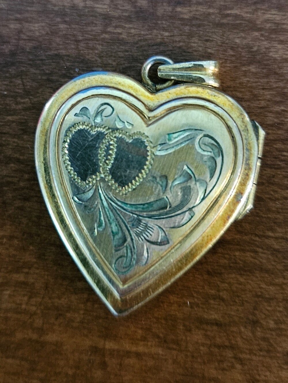 Hayward Heart Locket Gold 12k Bonded Floral Quiet Luxury Circa 1920-1950's
